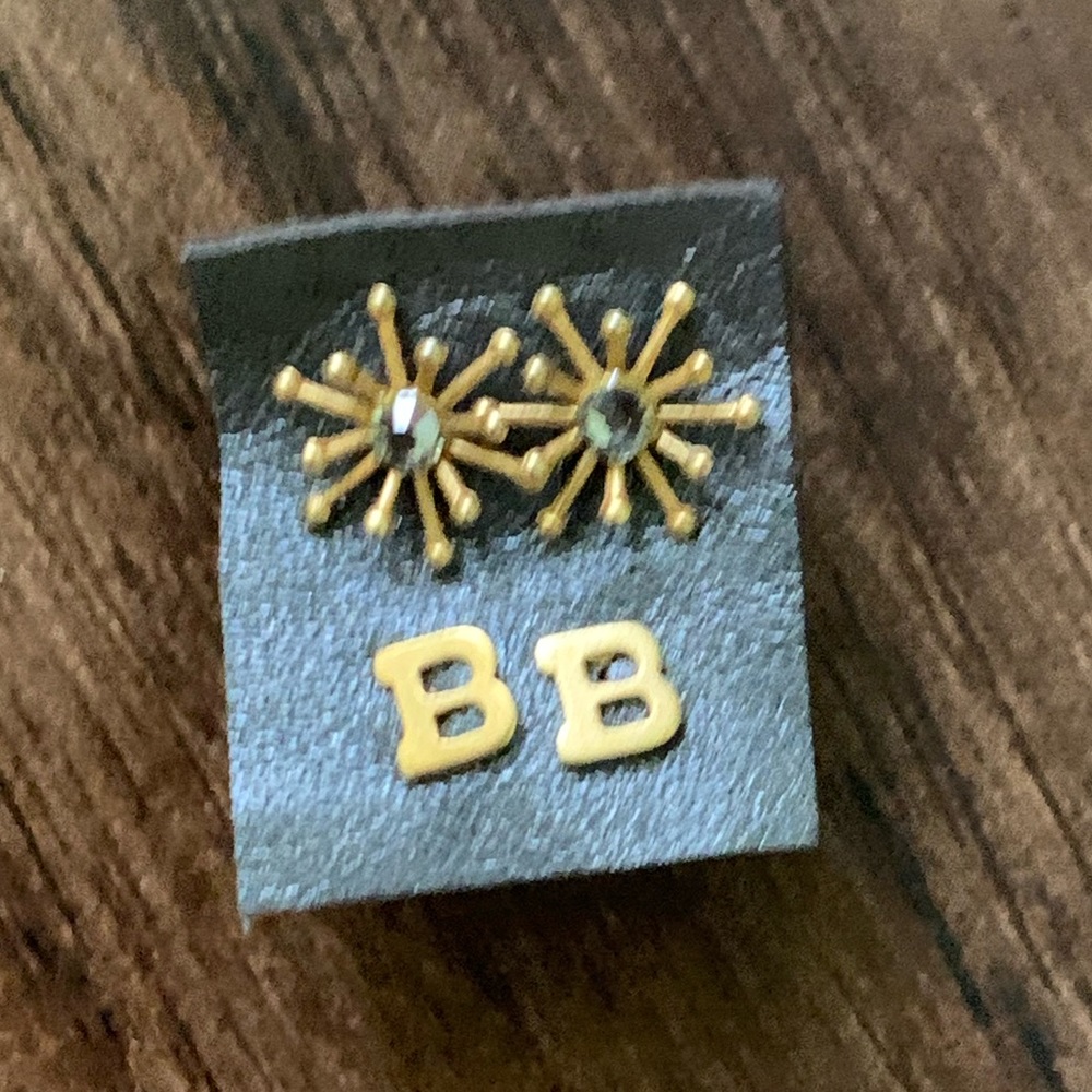 Found two pack earring - Picture 2 of 5